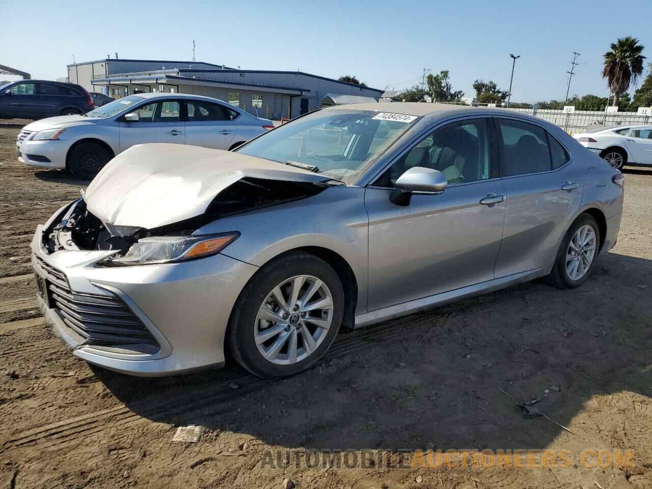 4T1R11AK9PU097322 TOYOTA CAMRY 2023