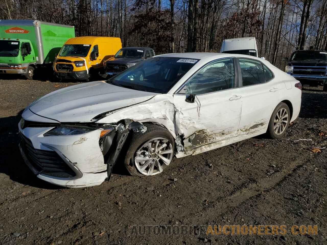 4T1R11AKXMU582323 TOYOTA CAMRY 2021