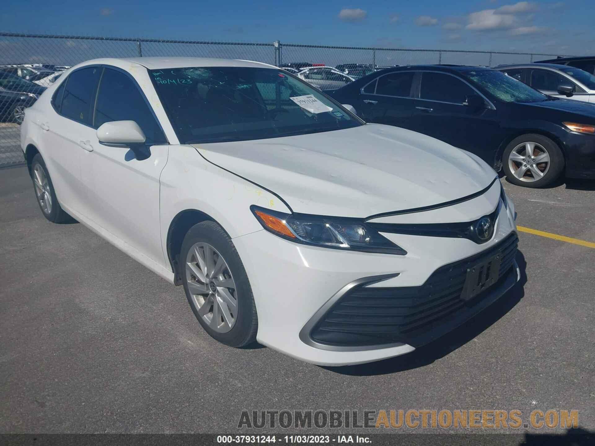 4T1R11AKXNU058073 TOYOTA CAMRY 2022