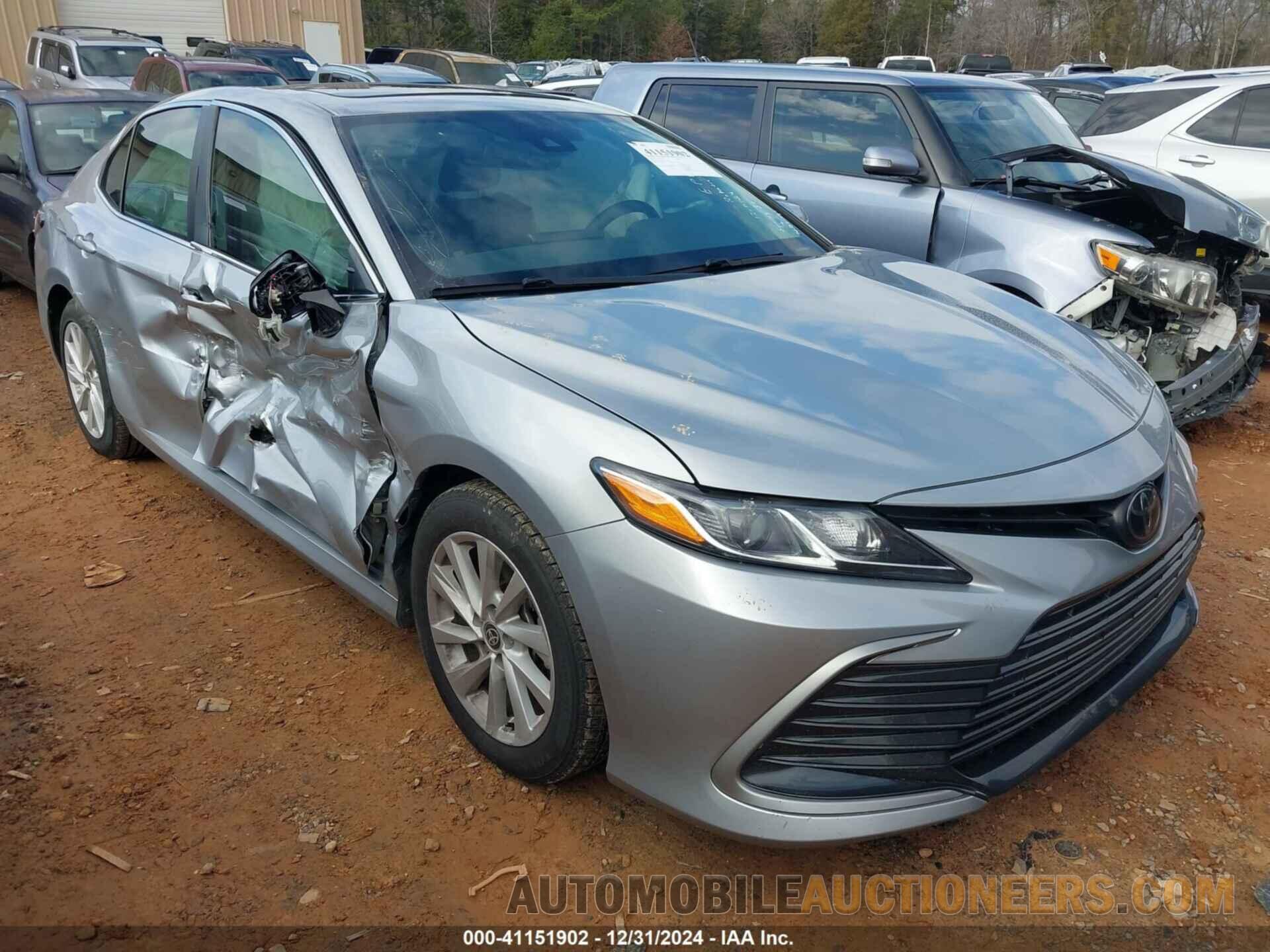 4T1R11AKXNU631120 TOYOTA CAMRY 2022