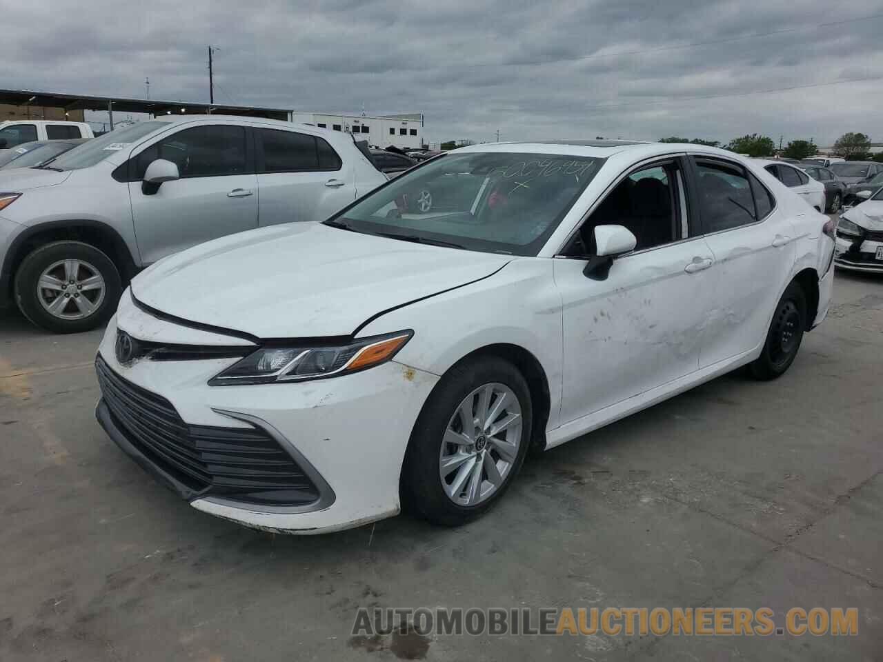 4T1R11AKXNU662108 TOYOTA CAMRY 2022