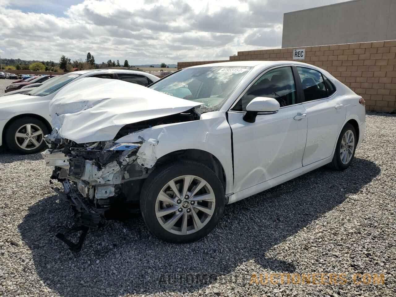 4T1R11AKXNU706222 TOYOTA CAMRY 2022