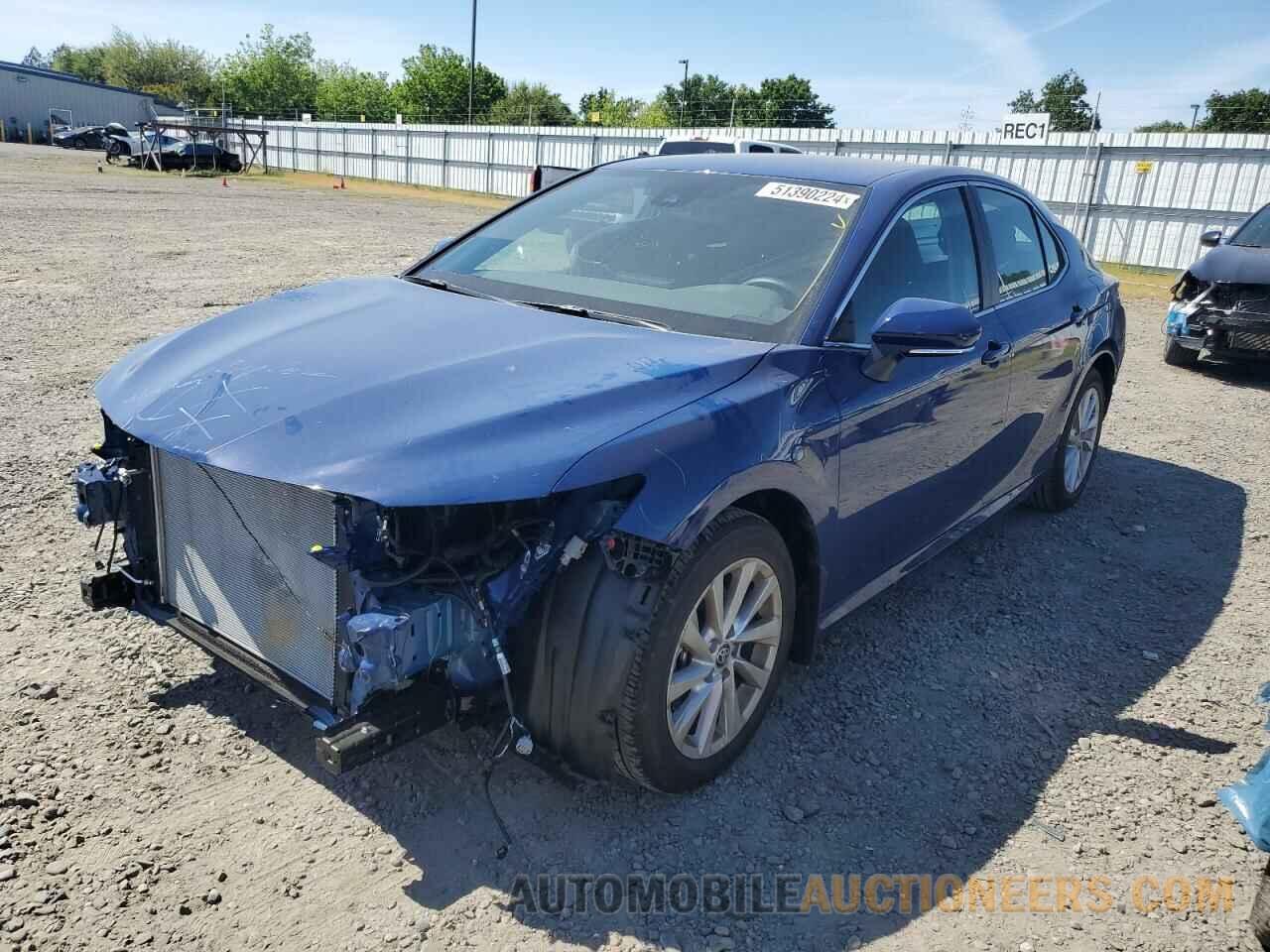 4T1R11AKXRU223853 TOYOTA CAMRY 2024