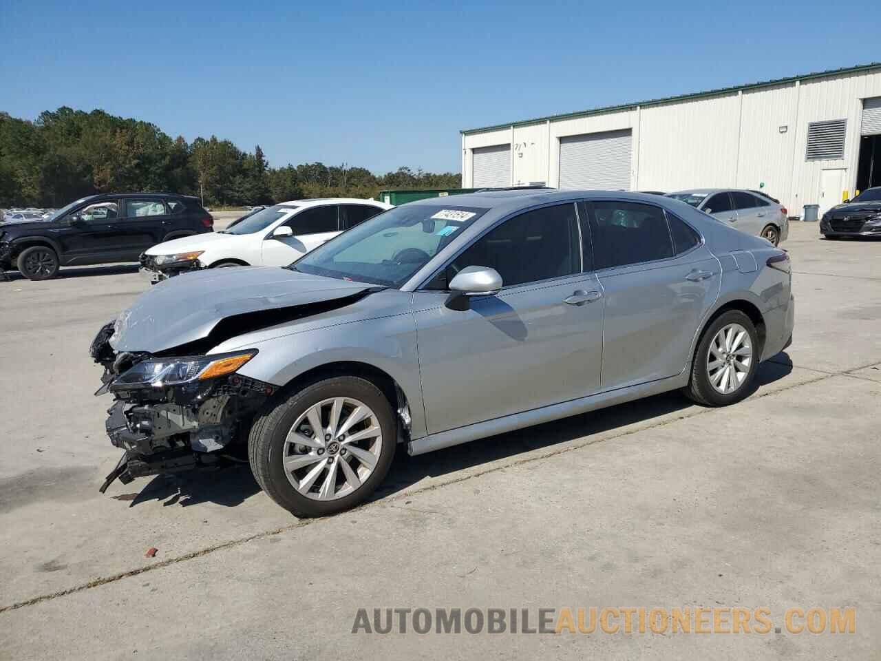 4T1R11AKXRU226395 TOYOTA CAMRY 2024