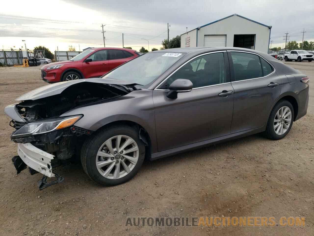 4T1R11BK1NU062883 TOYOTA CAMRY 2022