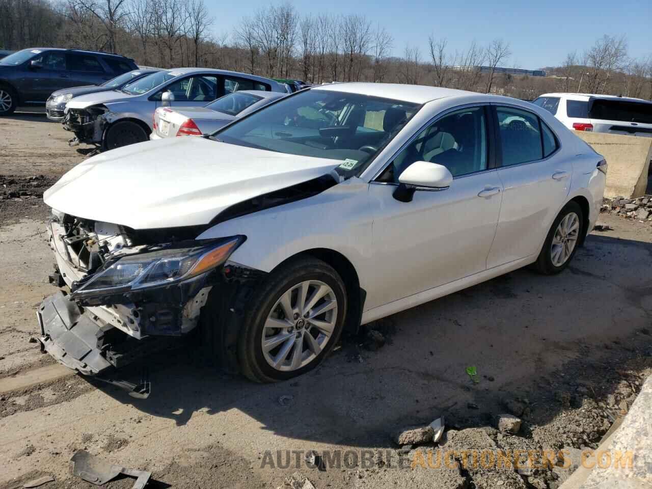 4T1R11BK6MU020112 TOYOTA CAMRY 2021