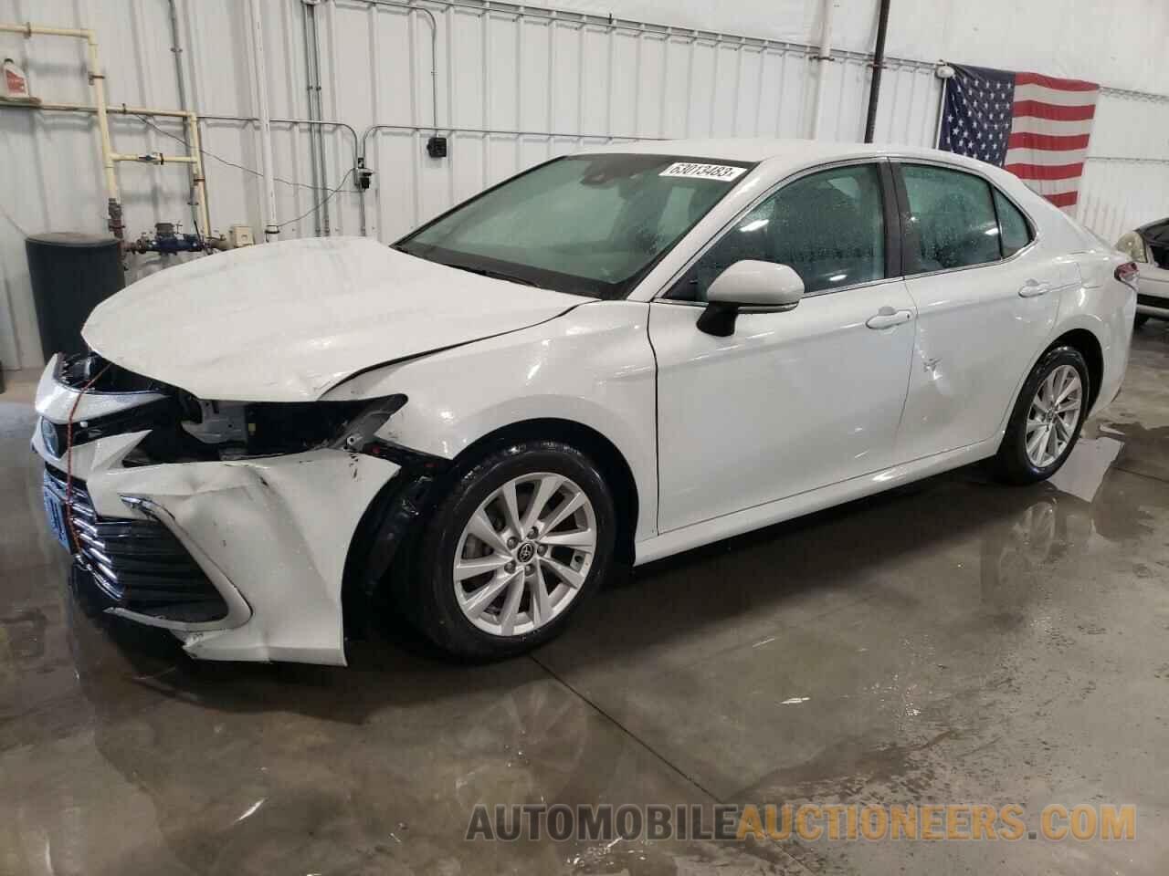 4T1R11BK7NU048003 TOYOTA CAMRY 2022