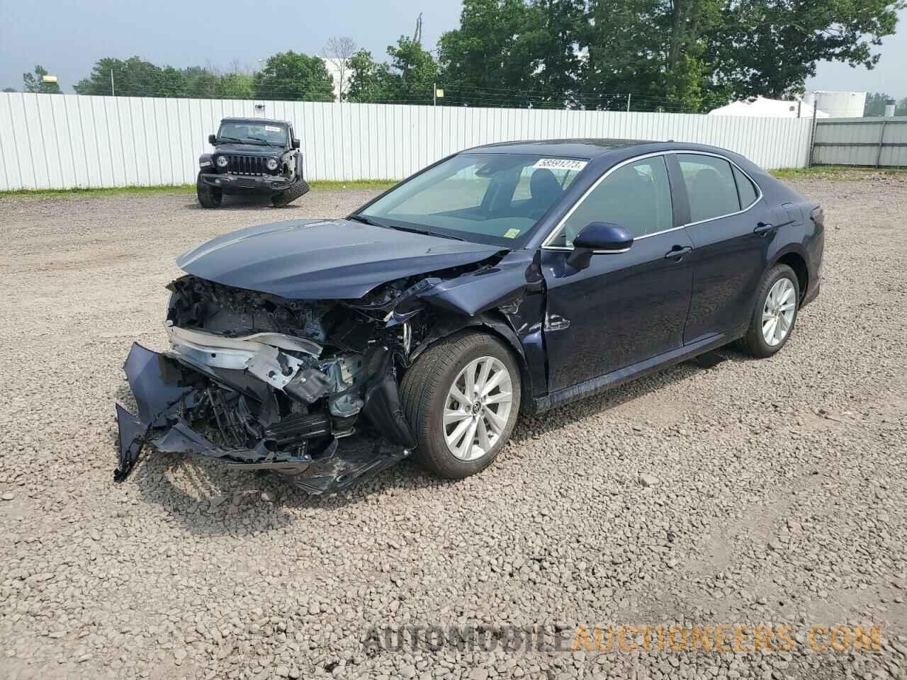 4T1R11BK7NU054612 TOYOTA CAMRY 2022