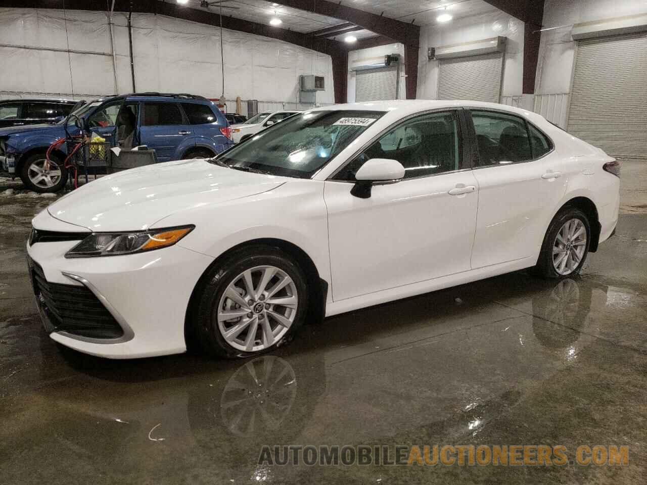 4T1R11BK7RU112689 TOYOTA CAMRY 2024