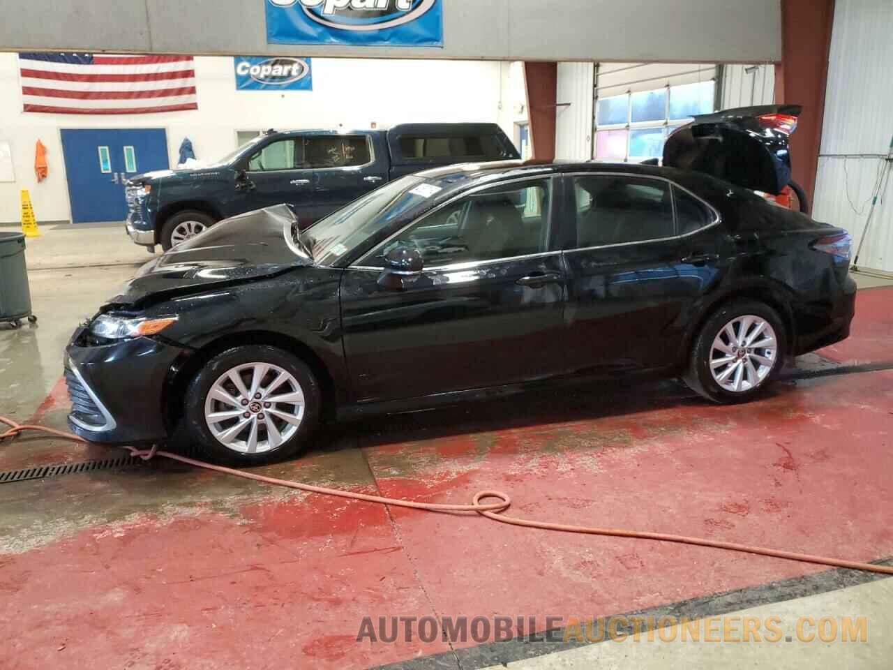 4T1R11BK8NU050472 TOYOTA CAMRY 2022