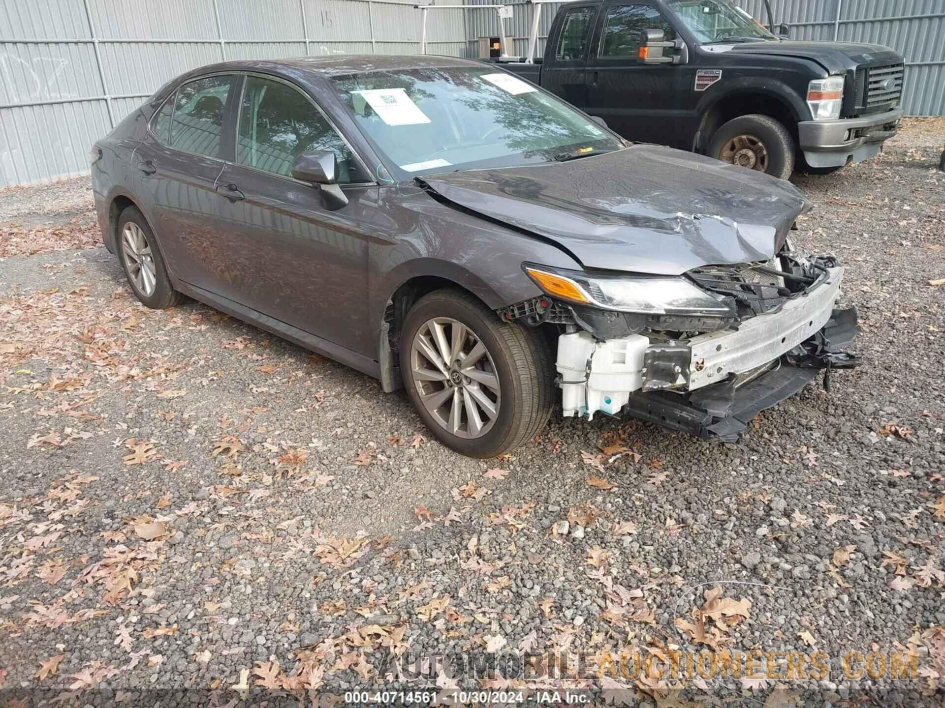 4T1R11BK8NU068583 TOYOTA CAMRY 2022