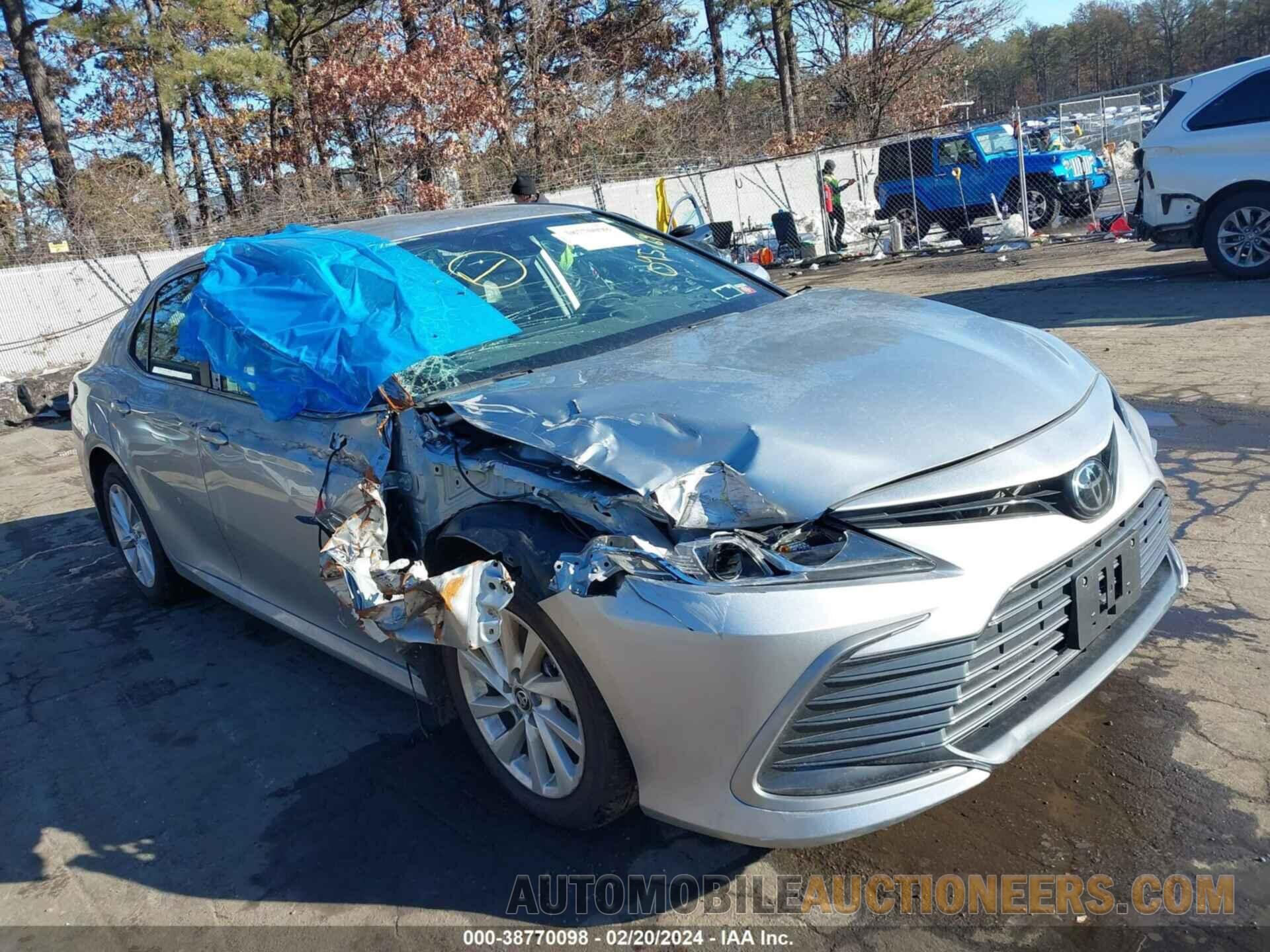 4T1R11BKXPU095769 TOYOTA CAMRY 2023