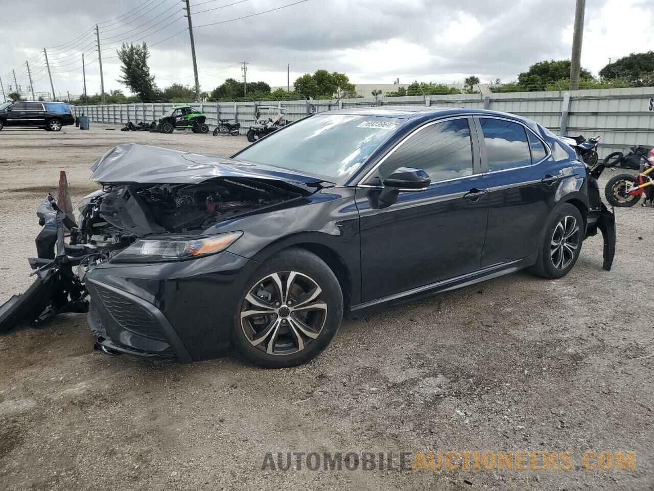 4T1S11AK1NU683236 TOYOTA CAMRY 2022