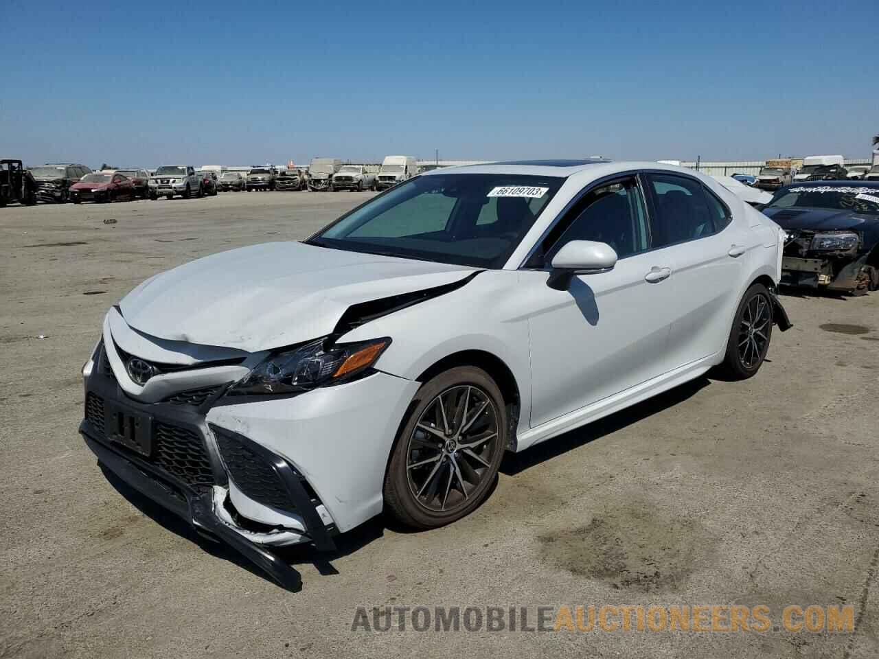 4T1S11AK1PU130184 TOYOTA CAMRY 2023