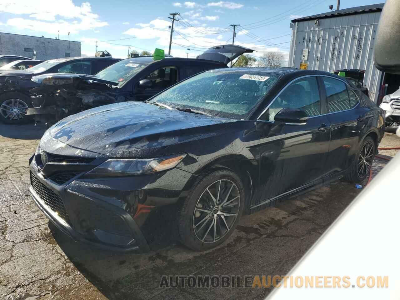 4T1S11AK3MU587672 TOYOTA CAMRY 2021