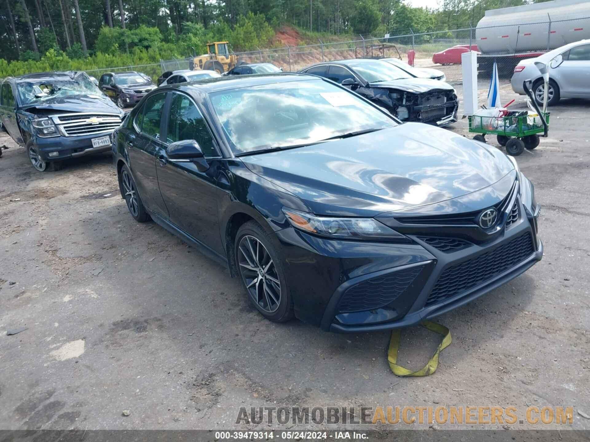 4T1S11AK3RU210721 TOYOTA CAMRY 2024