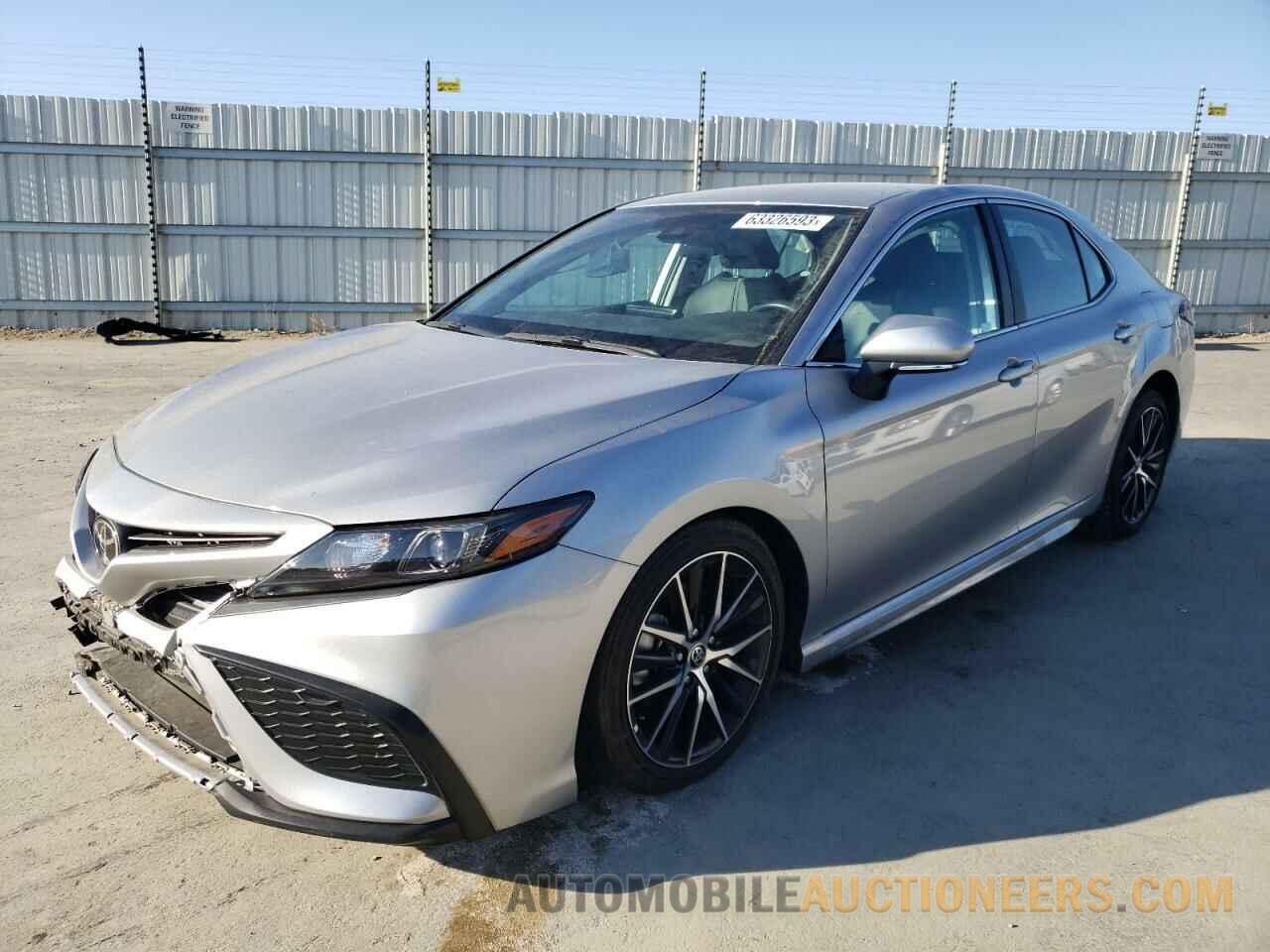 4T1S11AK4MU565731 TOYOTA CAMRY 2021