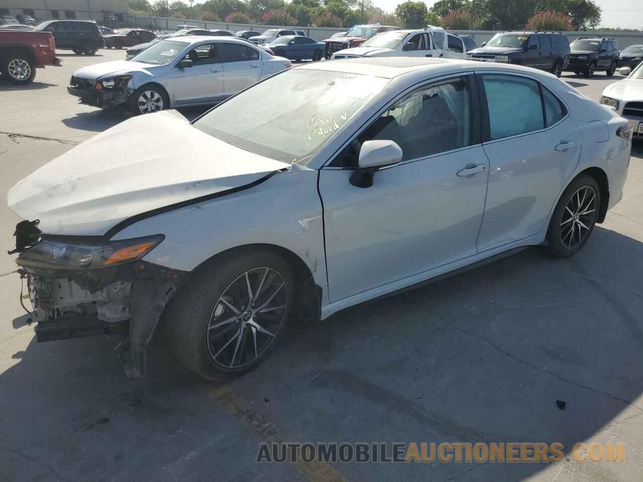 4T1S11AK6NU037836 TOYOTA CAMRY 2022