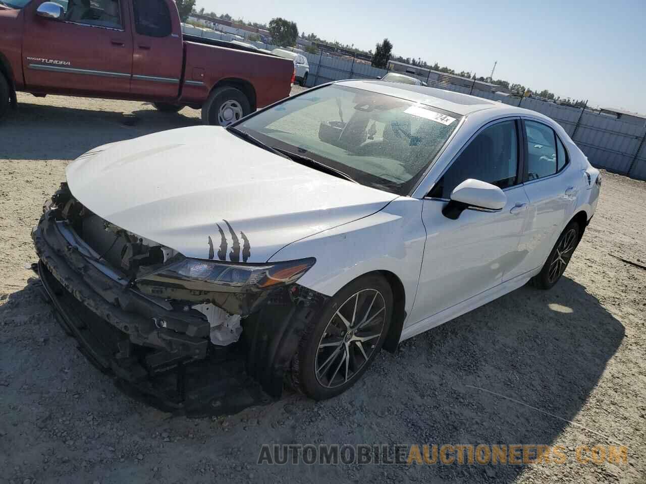 4T1S11AK8PU825648 TOYOTA CAMRY 2023