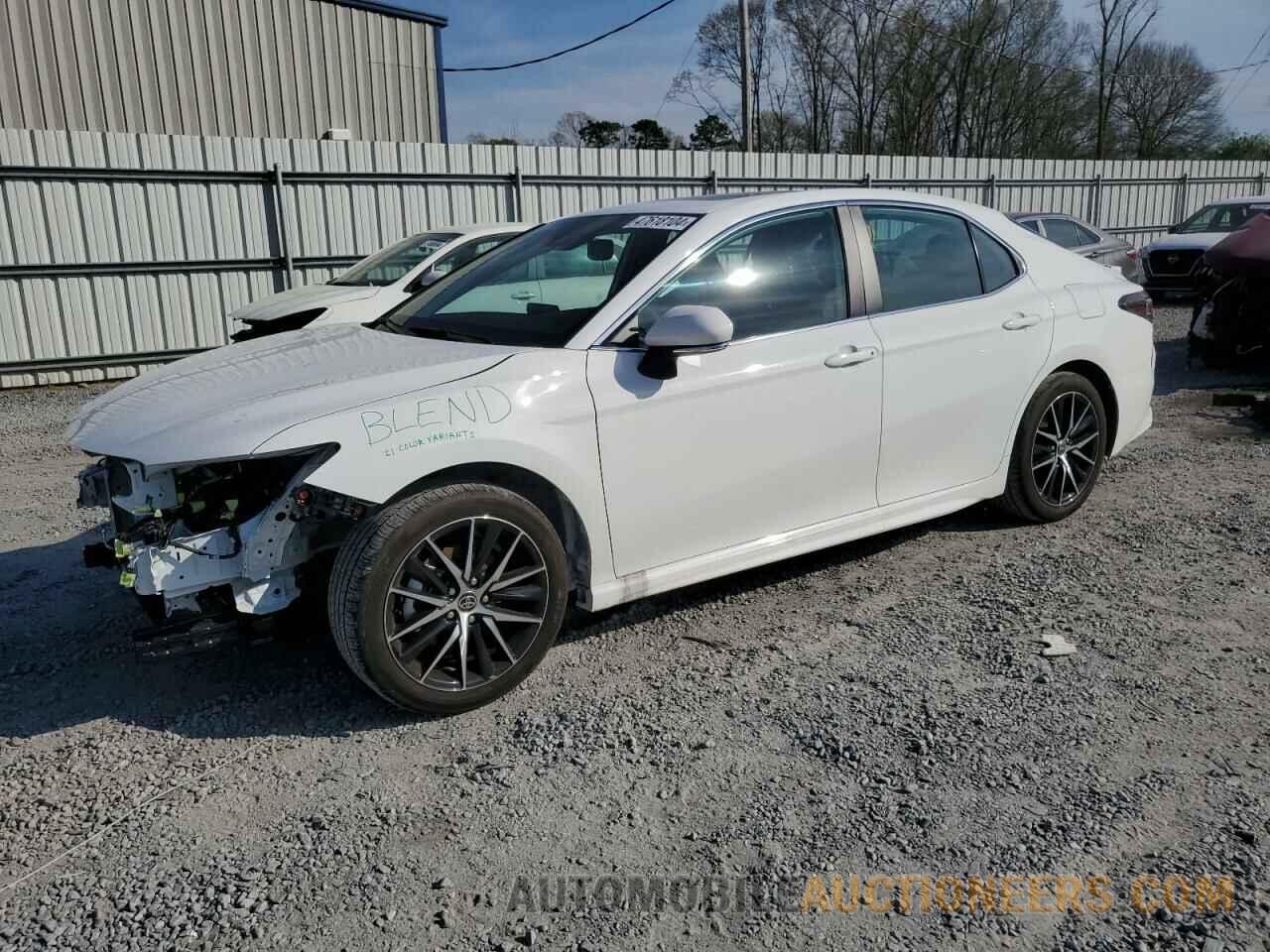 4T1S11AKXRU860176 TOYOTA CAMRY 2024