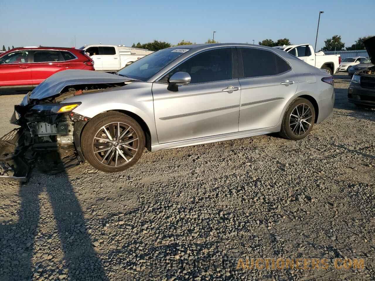 4T1T11AK0MU405589 TOYOTA CAMRY 2021