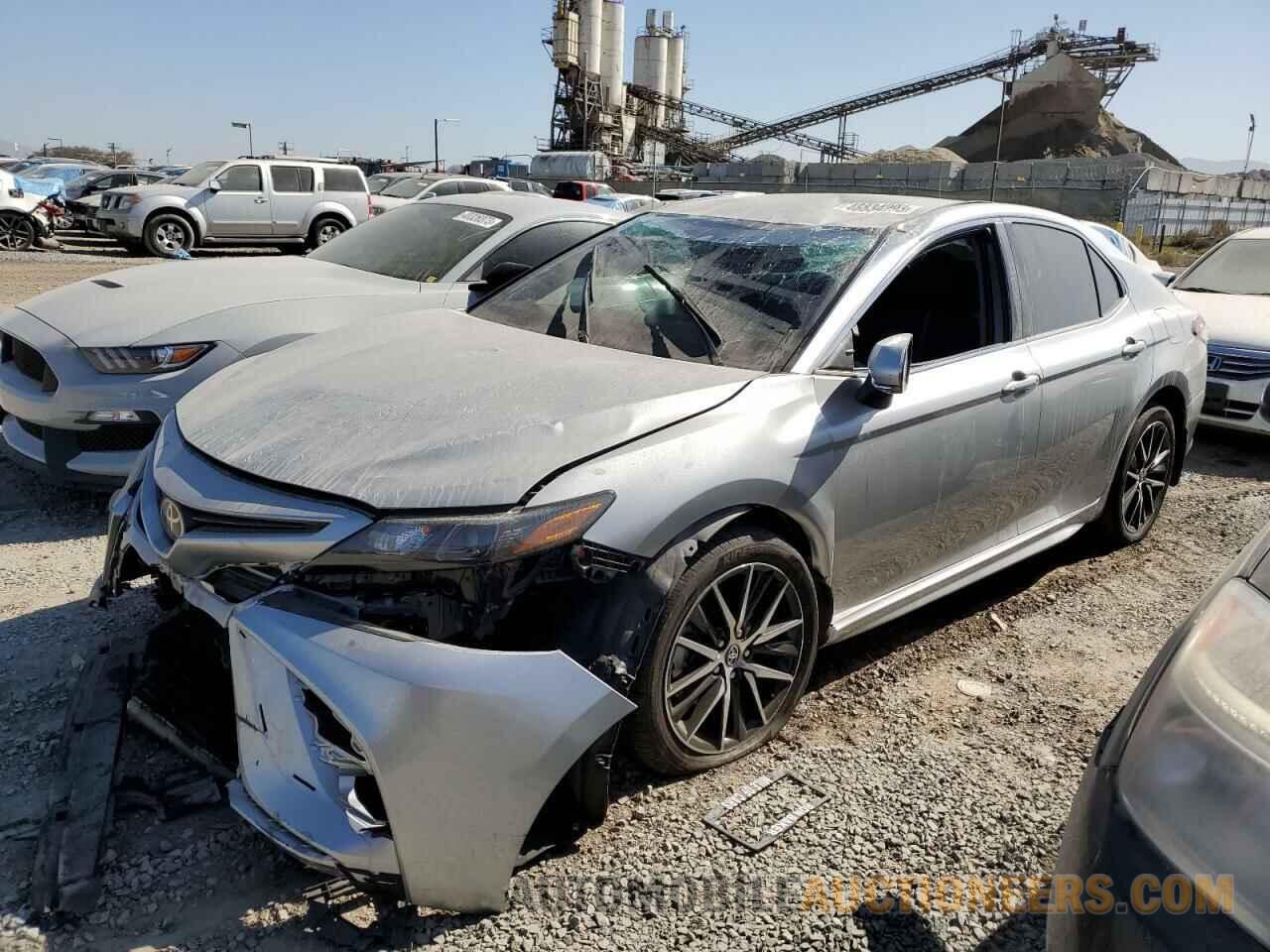 4T1T11AK0MU538207 TOYOTA CAMRY 2021