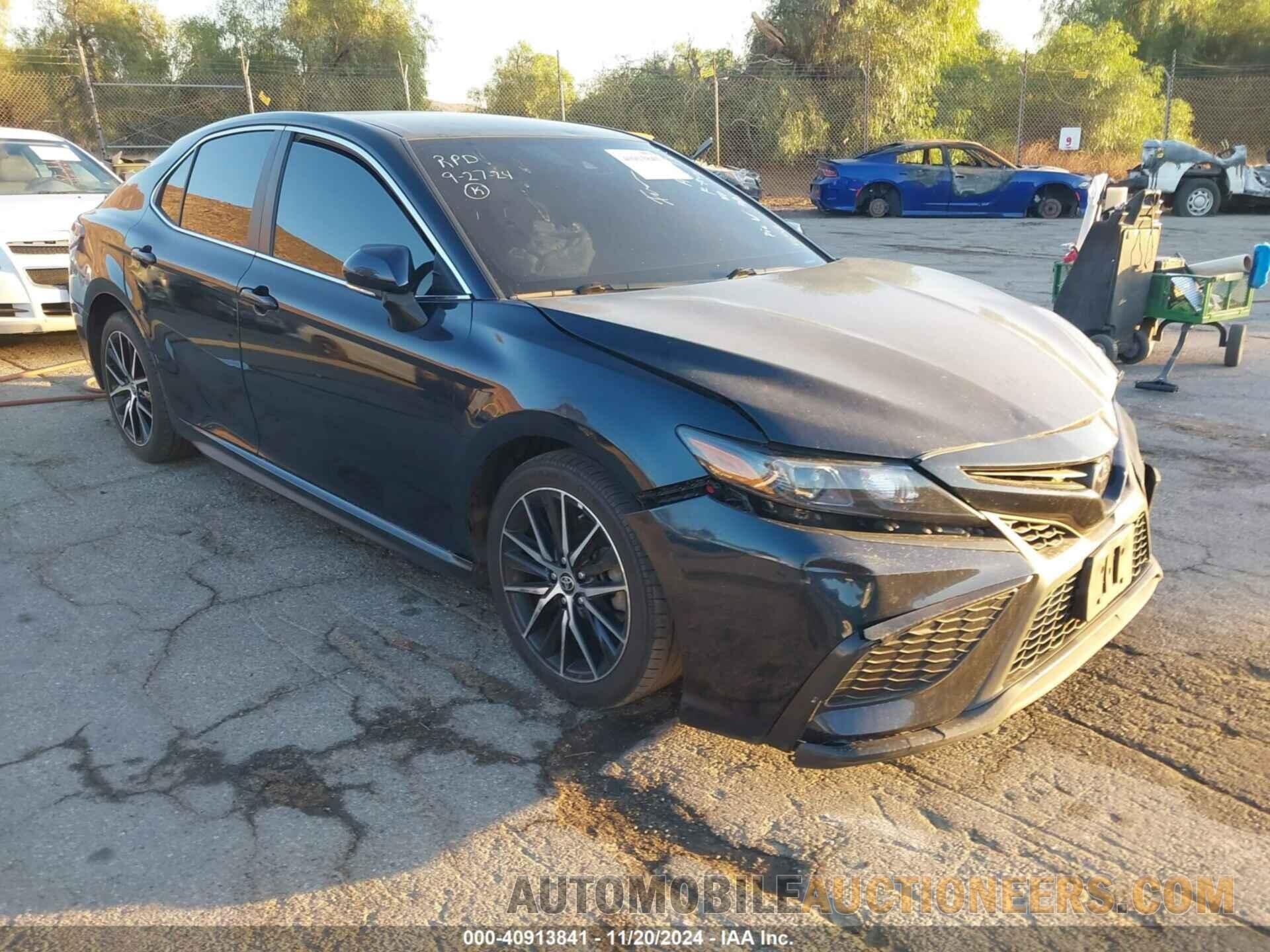 4T1T11AK1MU561690 TOYOTA CAMRY 2021