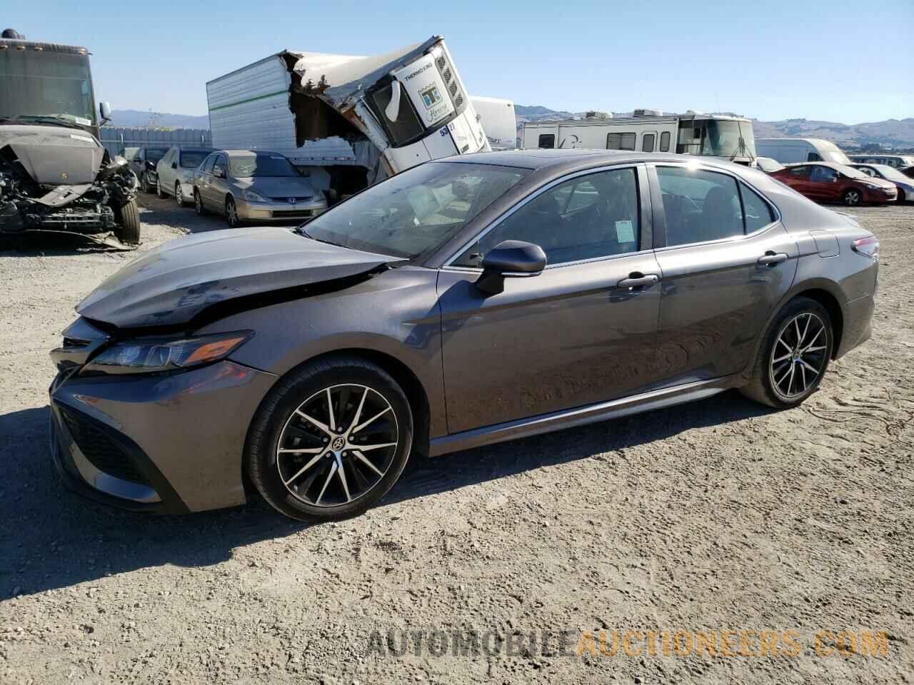 4T1T11AK1MU575296 TOYOTA CAMRY 2021