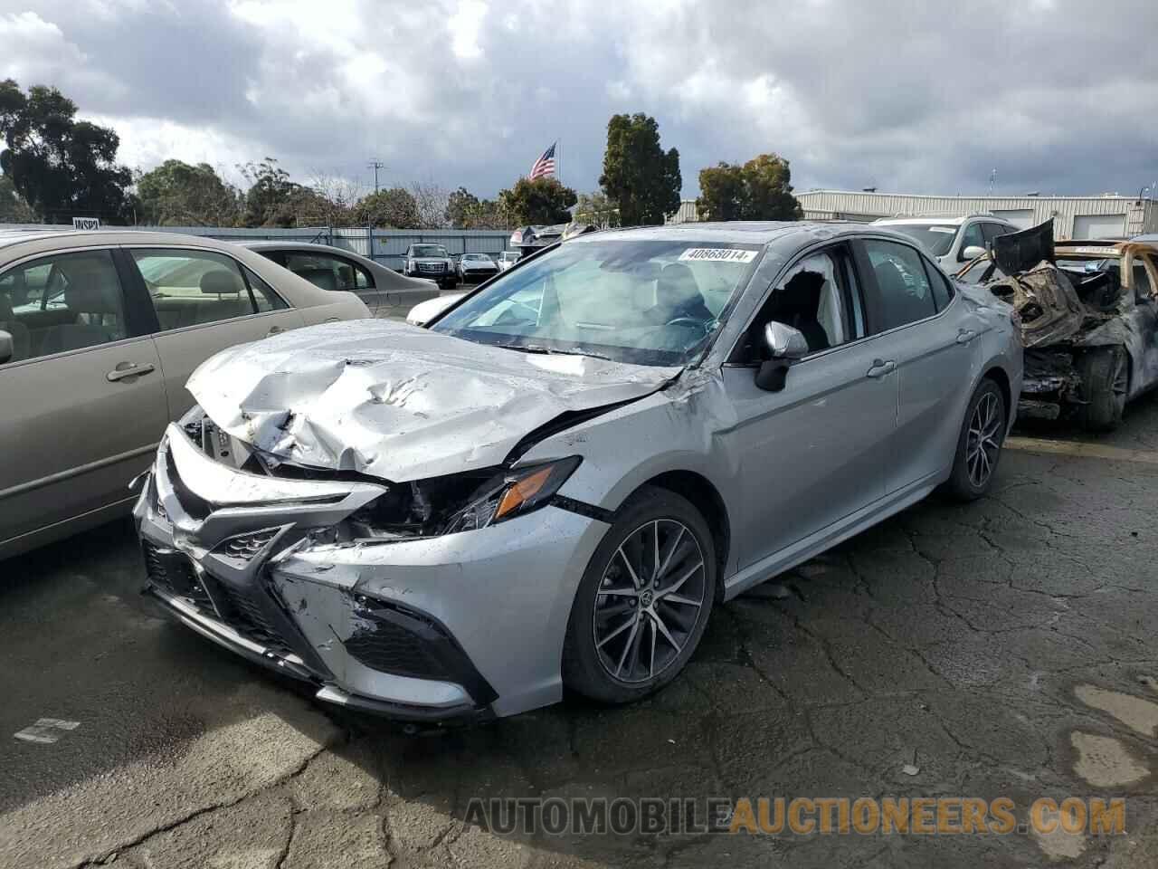 4T1T11AK1NU015585 TOYOTA CAMRY 2022