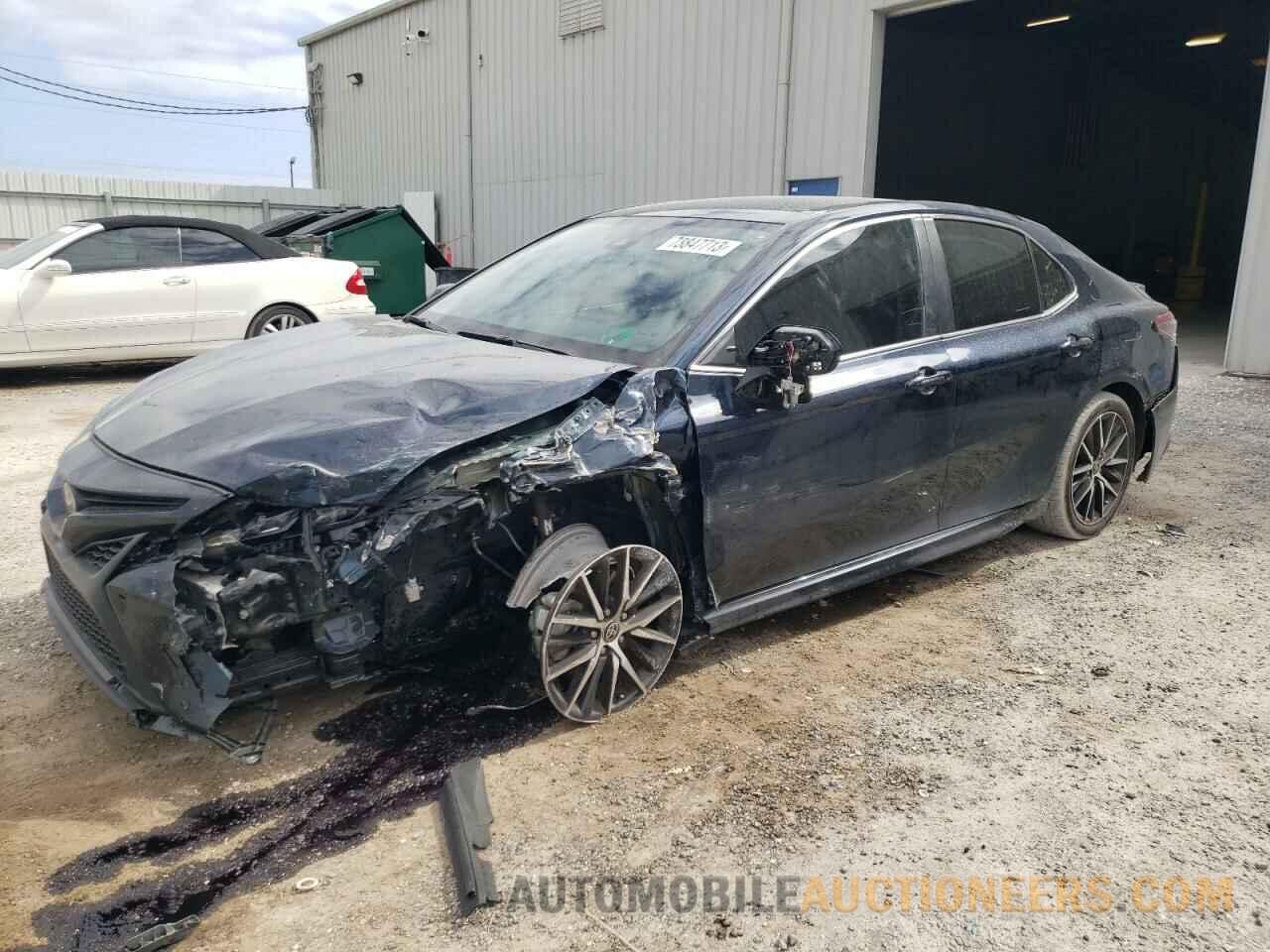 4T1T11AK2MU607690 TOYOTA CAMRY 2021