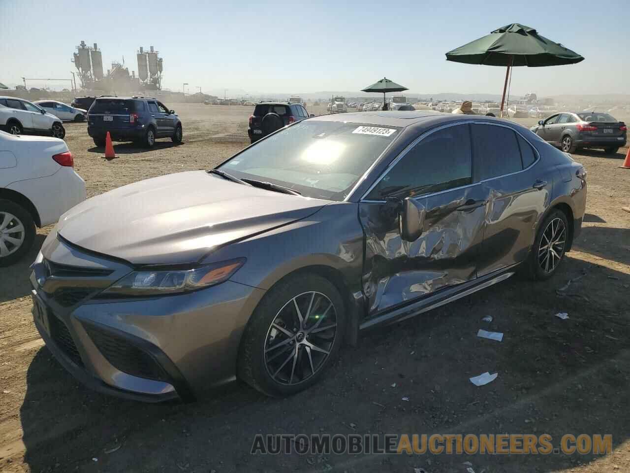 4T1T11AK2MU614672 TOYOTA CAMRY 2021