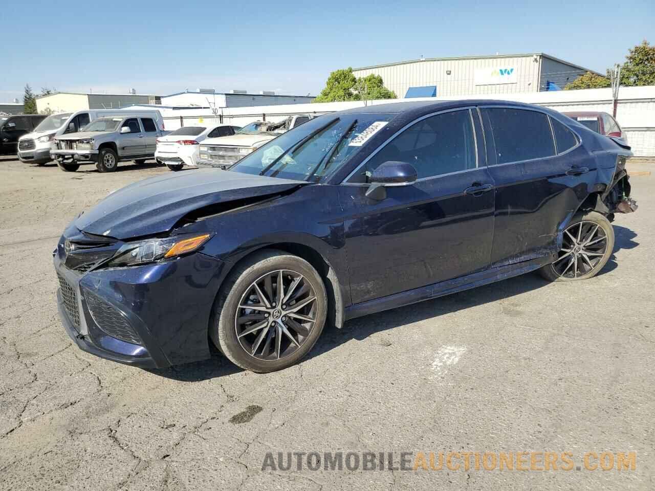 4T1T11AK2NU691141 TOYOTA CAMRY 2022