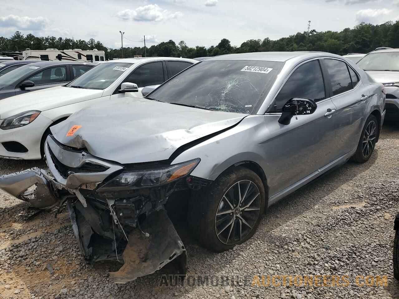 4T1T11AK2RU902117 TOYOTA CAMRY 2024