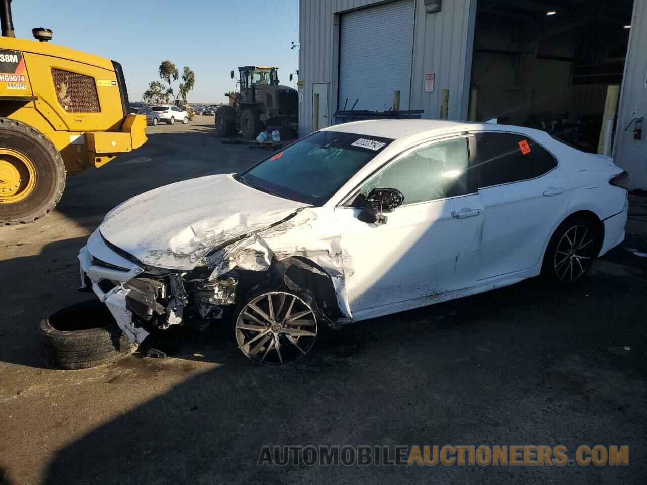 4T1T11AK3MU532367 TOYOTA CAMRY 2021