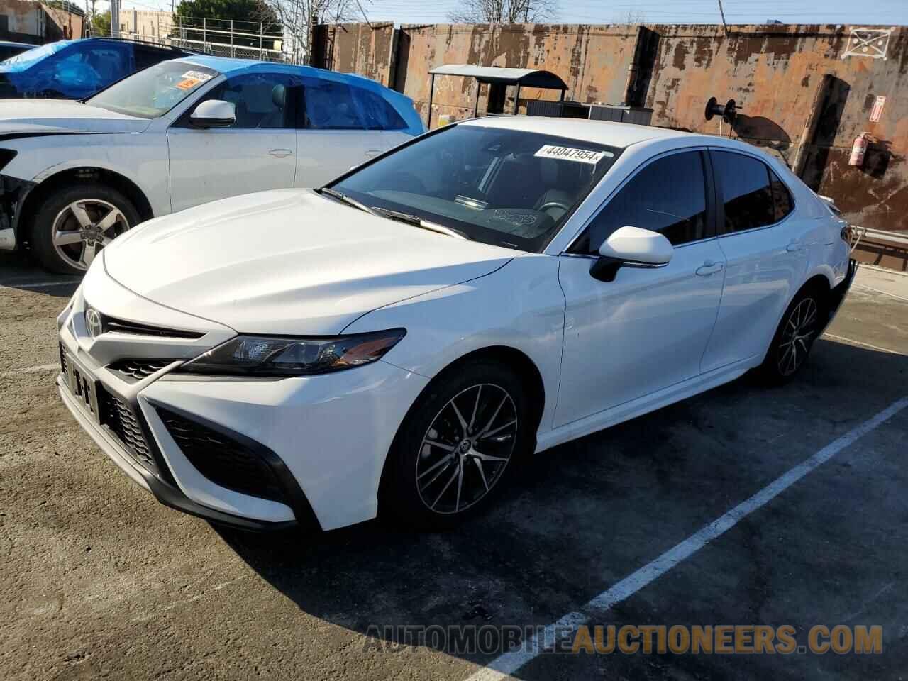 4T1T11AK3MU535186 TOYOTA CAMRY 2021