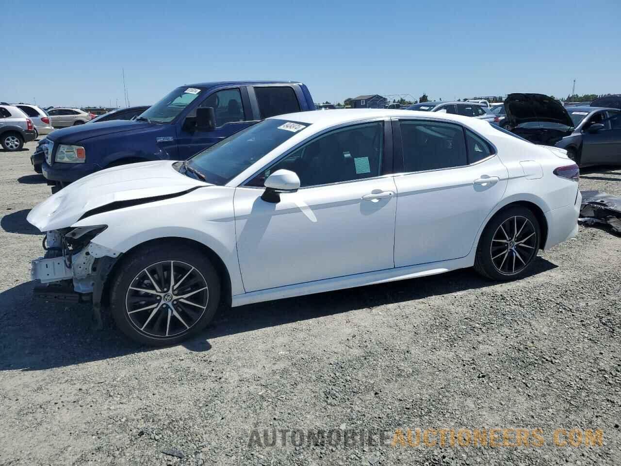 4T1T11AK3MU573999 TOYOTA CAMRY 2021