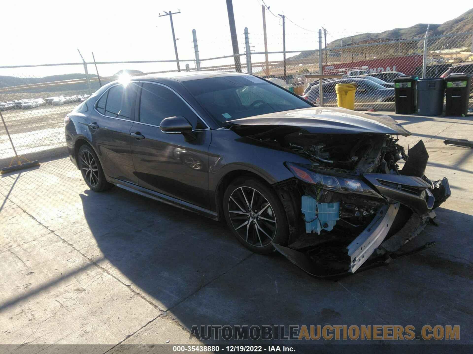 4T1T11AK3NU631174 TOYOTA CAMRY 2022