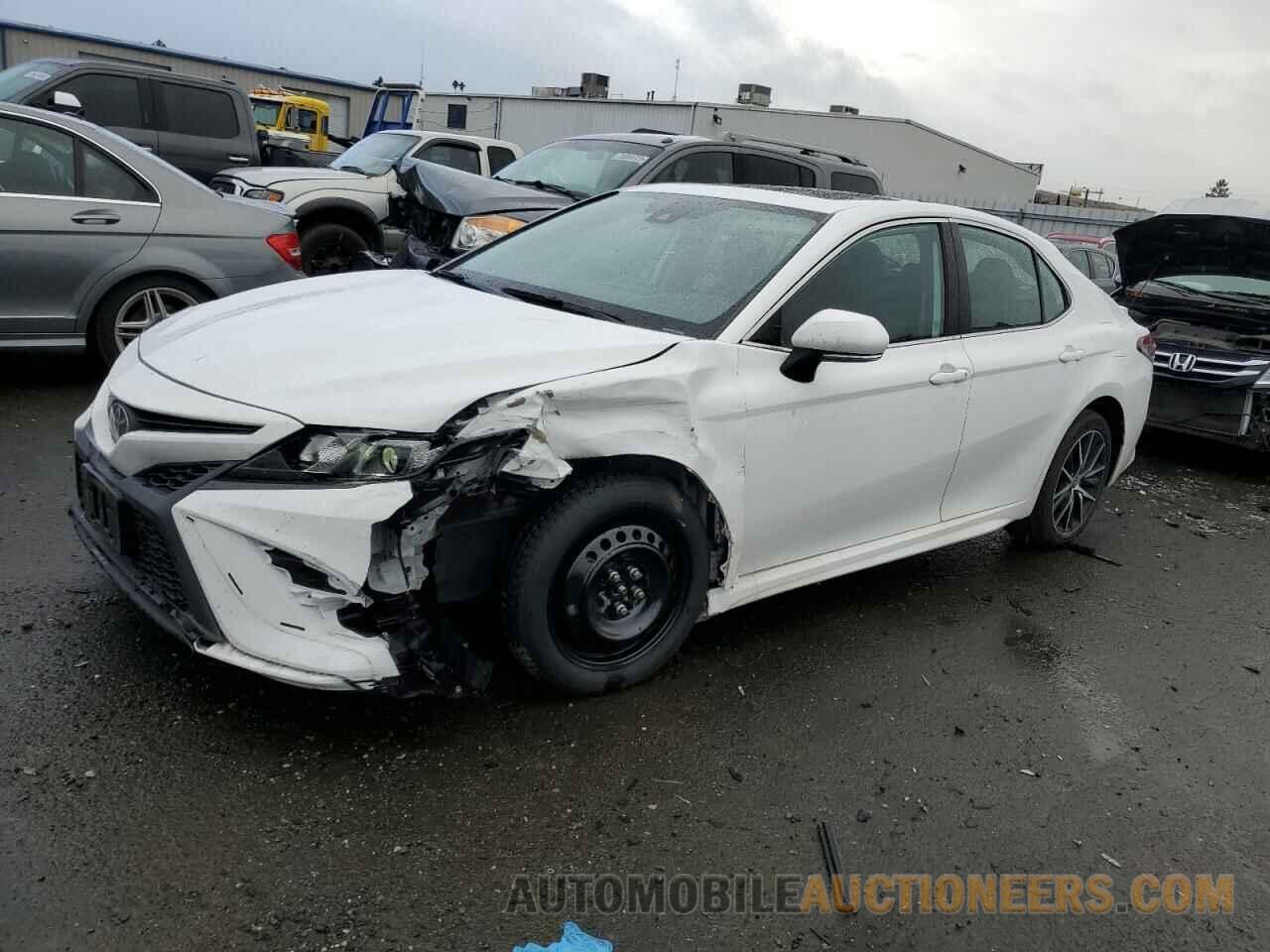 4T1T11AK3NU644880 TOYOTA CAMRY 2022