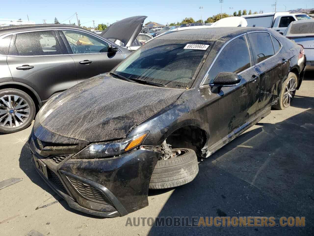 4T1T11AK4MU538629 TOYOTA CAMRY 2021