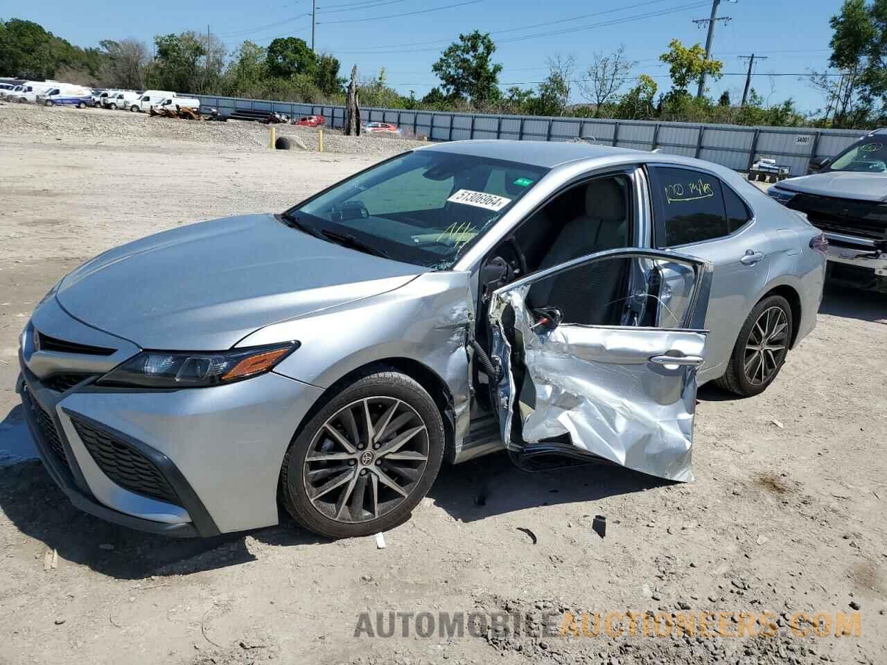 4T1T11AK4MU613944 TOYOTA CAMRY 2021