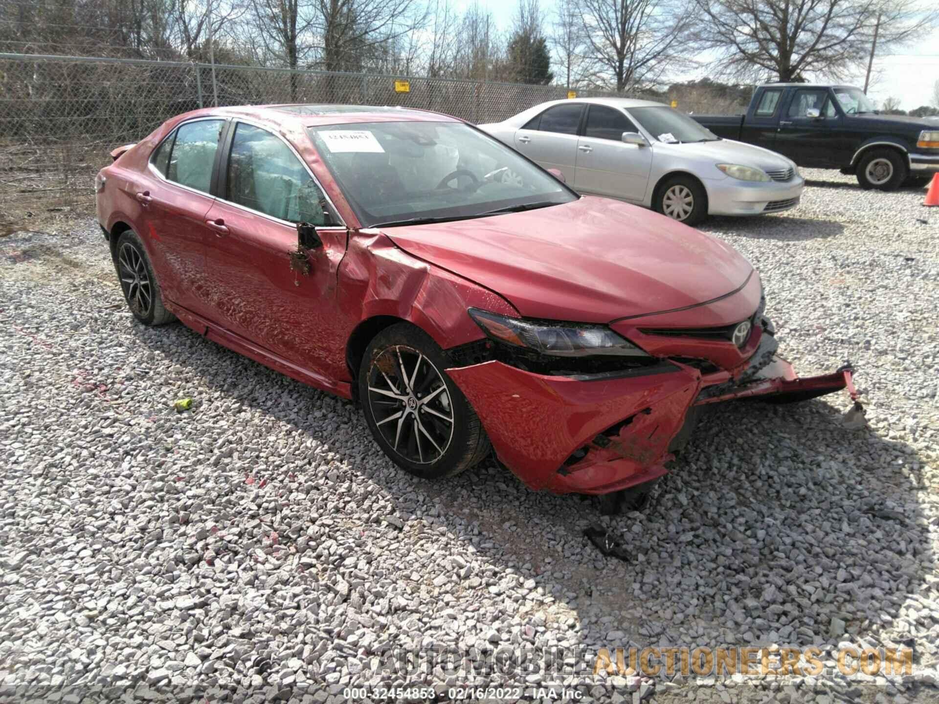 4T1T11AK4NU025057 TOYOTA CAMRY 2022