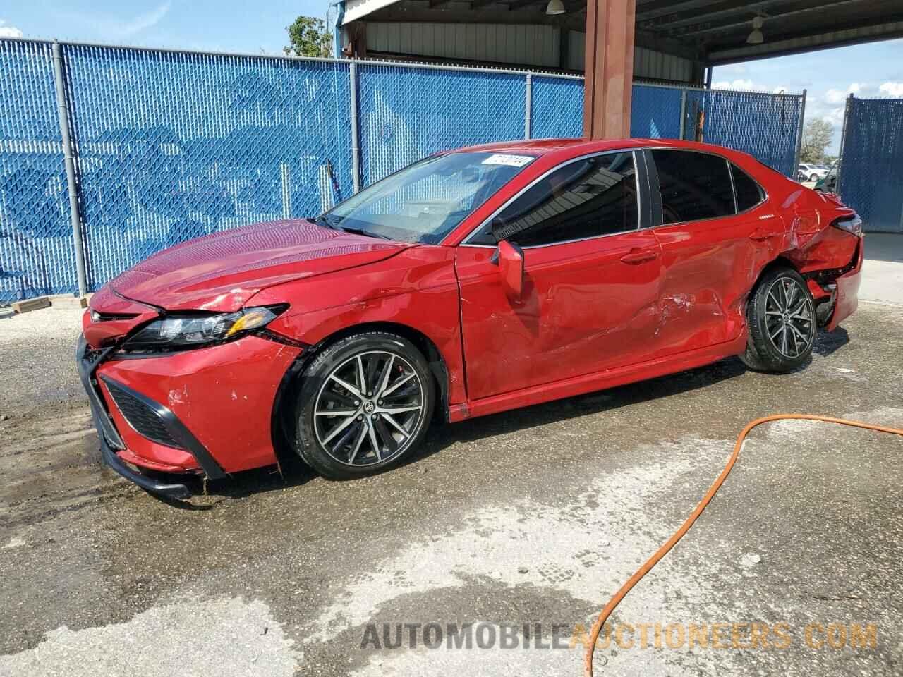 4T1T11AK5MU437440 TOYOTA CAMRY 2021