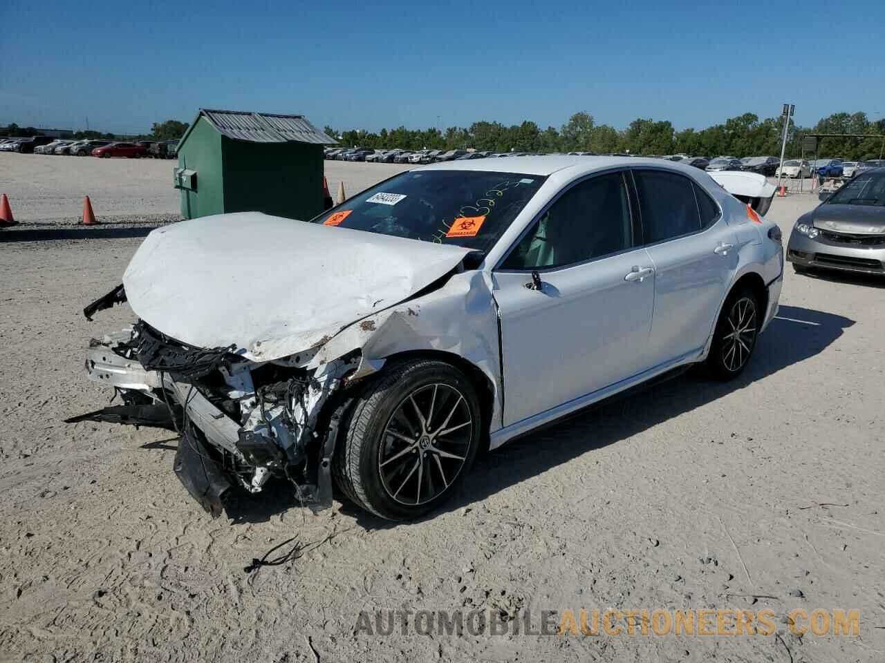 4T1T11AK5MU440483 TOYOTA CAMRY 2021