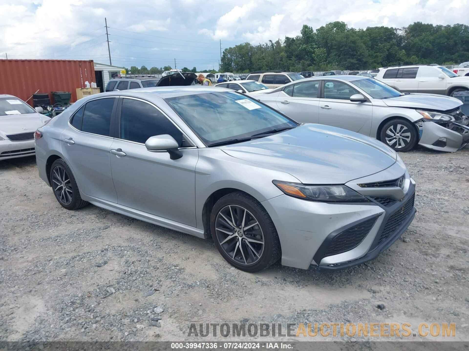 4T1T11AK5MU516543 TOYOTA CAMRY 2021