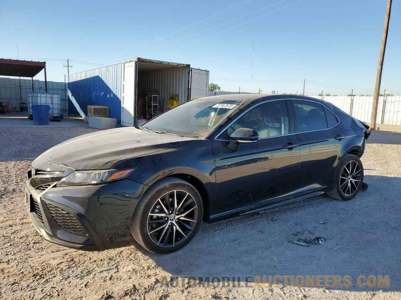 4T1T11AK5MU560543 TOYOTA CAMRY 2021