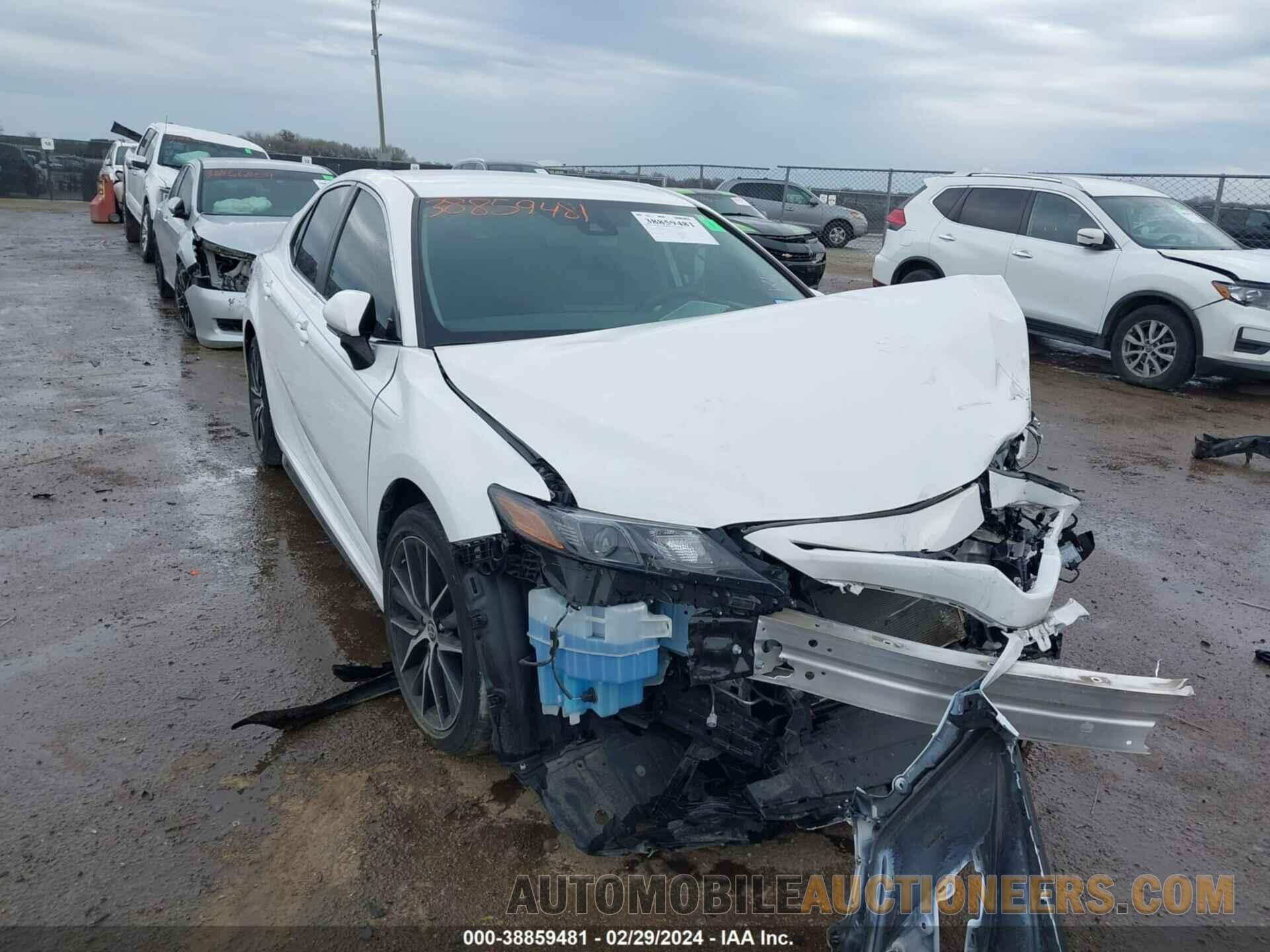 4T1T11AK5NU037072 TOYOTA CAMRY 2022