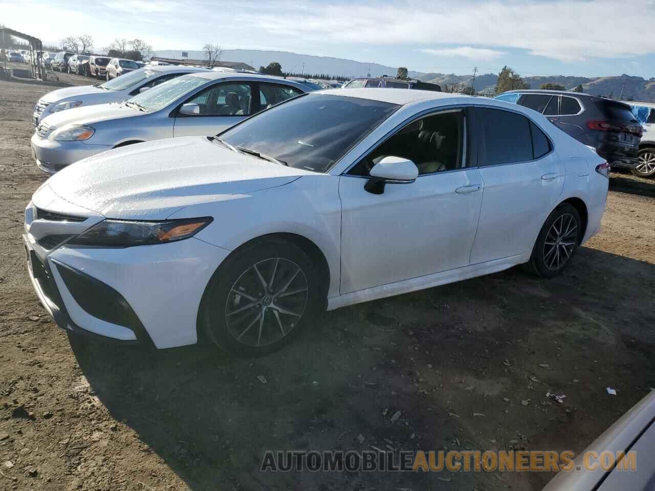 4T1T11AK5NU062991 TOYOTA CAMRY 2022