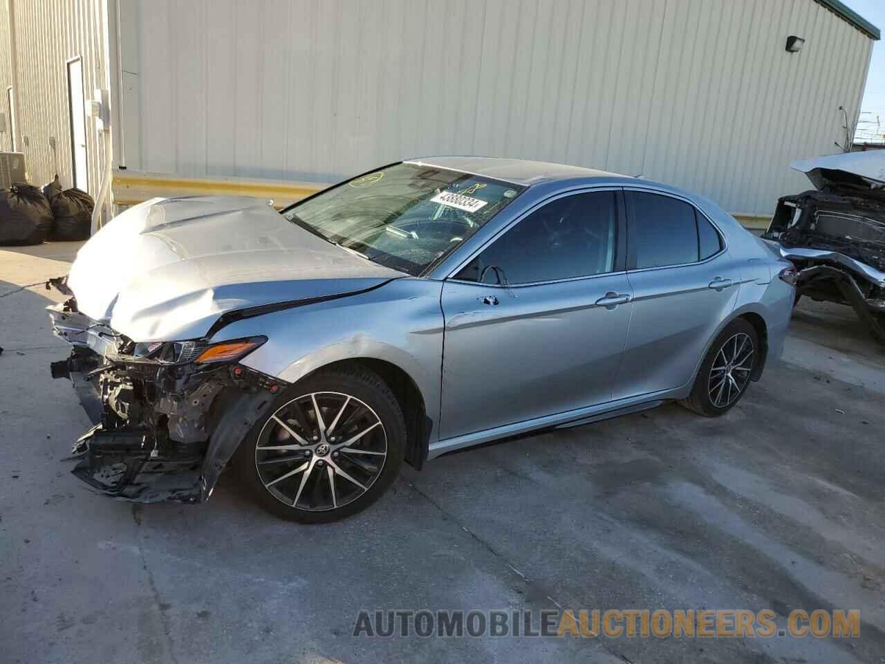 4T1T11AK5NU626526 TOYOTA CAMRY 2022