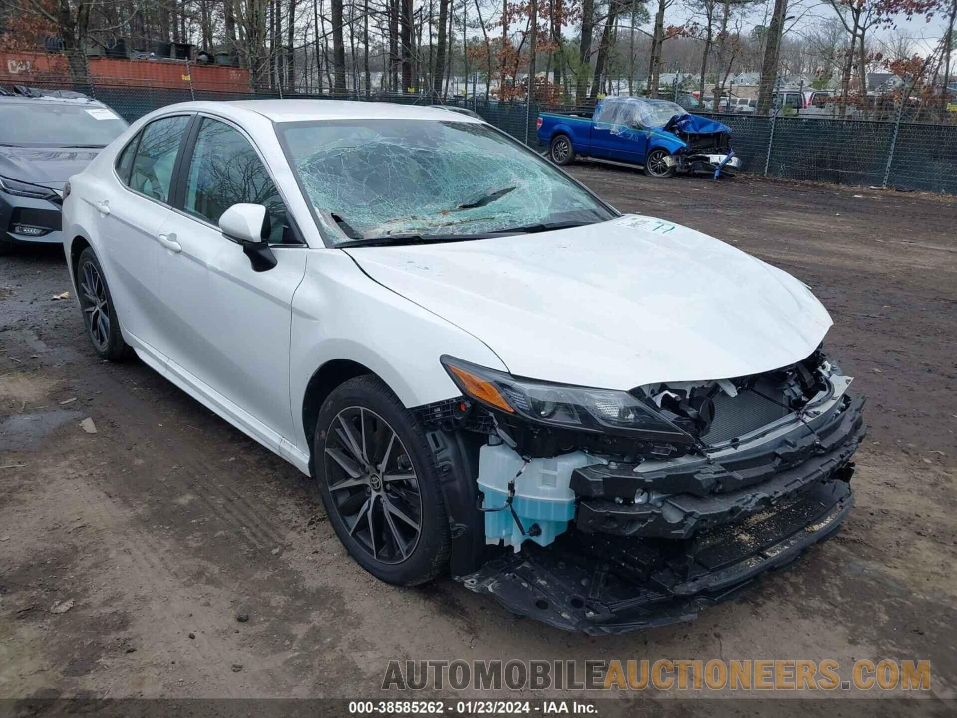 4T1T11AK5RU868089 TOYOTA CAMRY 2024