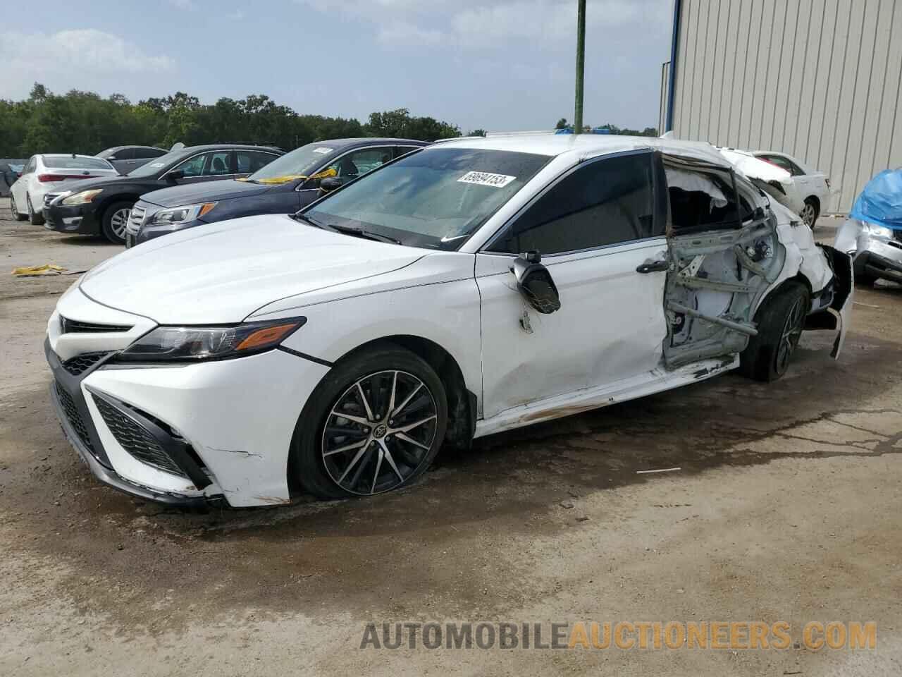 4T1T11AK6MU486212 TOYOTA CAMRY 2021